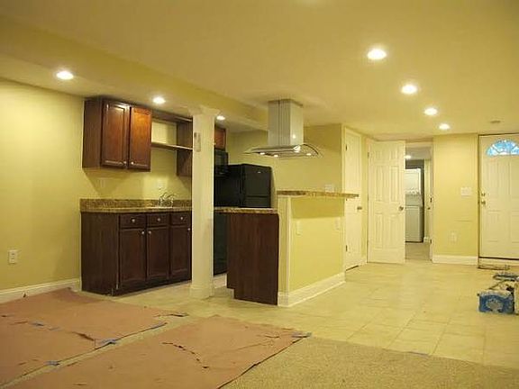 Open Floor plan-Front entrance view