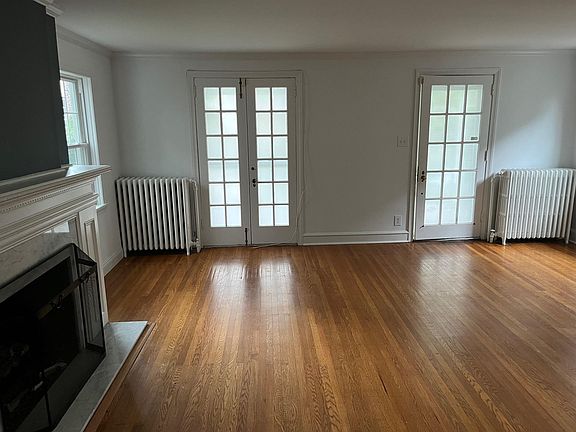 2nd image of 2910 Morris Rd