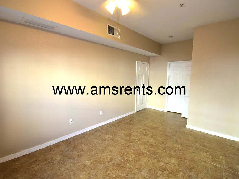 4601 Yellowgold Rd W #8-102 — Photo 11