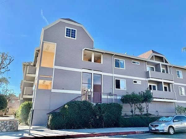 1st image of 374 Shults St #211