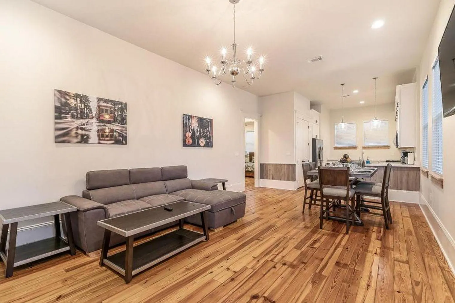 3 bed, 2.0 bath, 1496 sqft, $9,066 — Photo 1