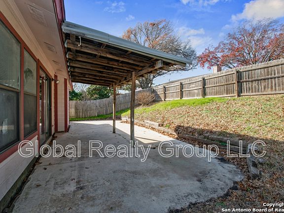 2nd image of 5447 Mountain Vista Dr