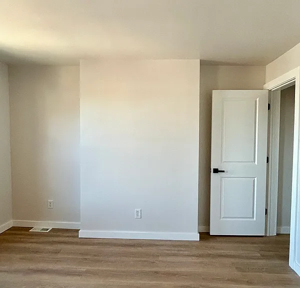 4042 Geneva St — Photo 29