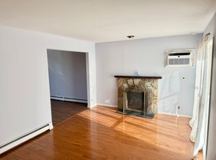 10 Revere Rd #78AE7BB45, Pt Washington, NY 11050