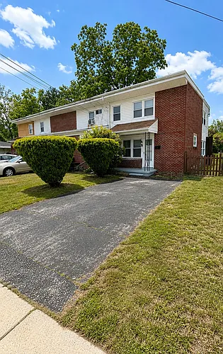23 Johnson Ave Photo 1