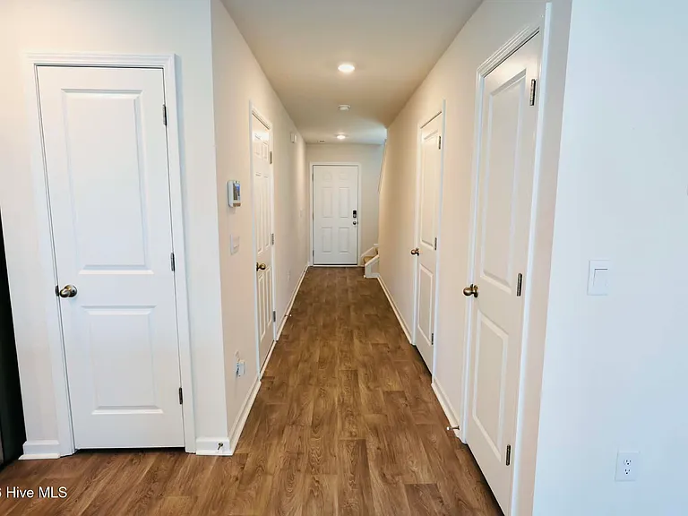 2109 Gracie Ln — Photo 13