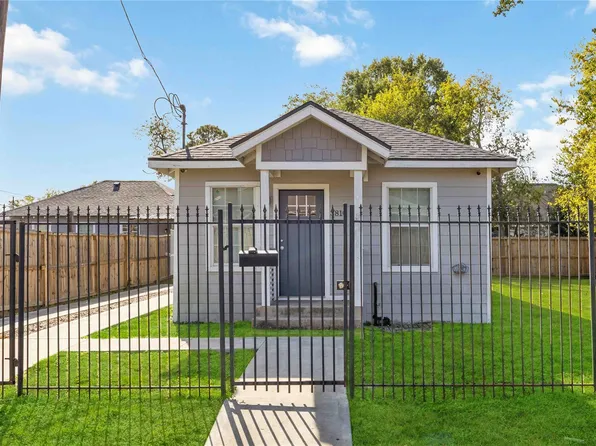 3810 Rawley St, Houston, TX 77020