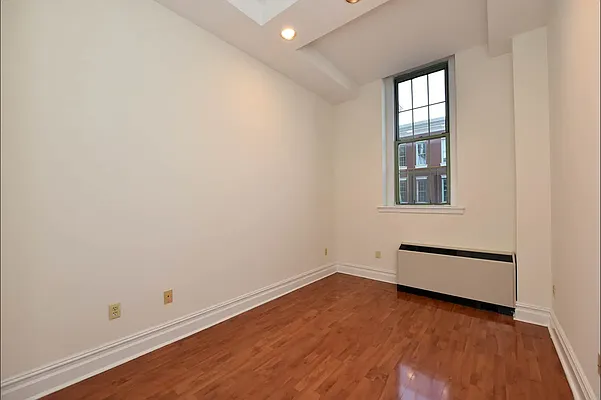 Rented by Spire Group | media 11