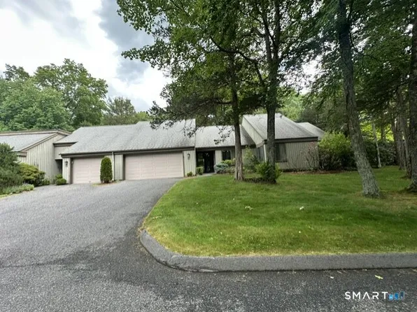 18 Heritage Crest #D, Southbury, CT 06488