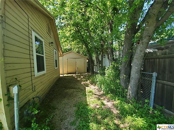 4th image of 1305 N 2nd St