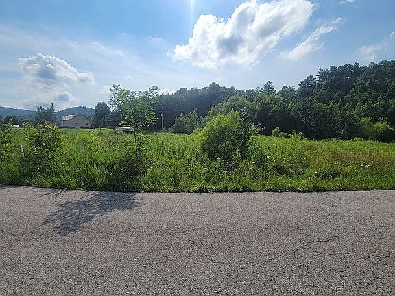 2nd image of Westwood Ln
