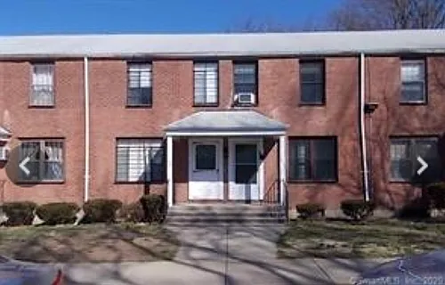 35 Nob Hill Cir #D Photo 1