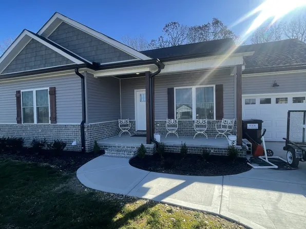 106 Commanche Dr, Hohenwald, TN 38462