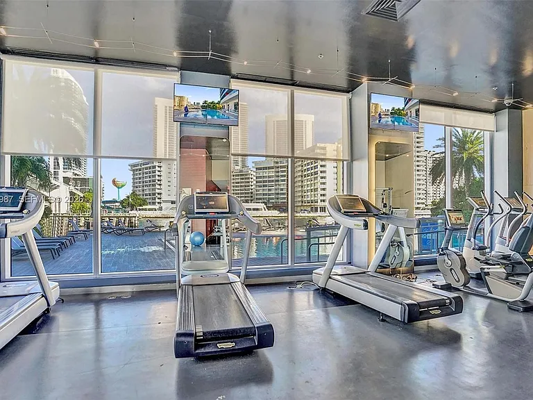 2600 E Hallandale Beach Blvd #T1902 — Photo 88