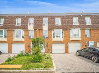 100 Bridletowne Cir #33, Toronto, ON M1W 2G8