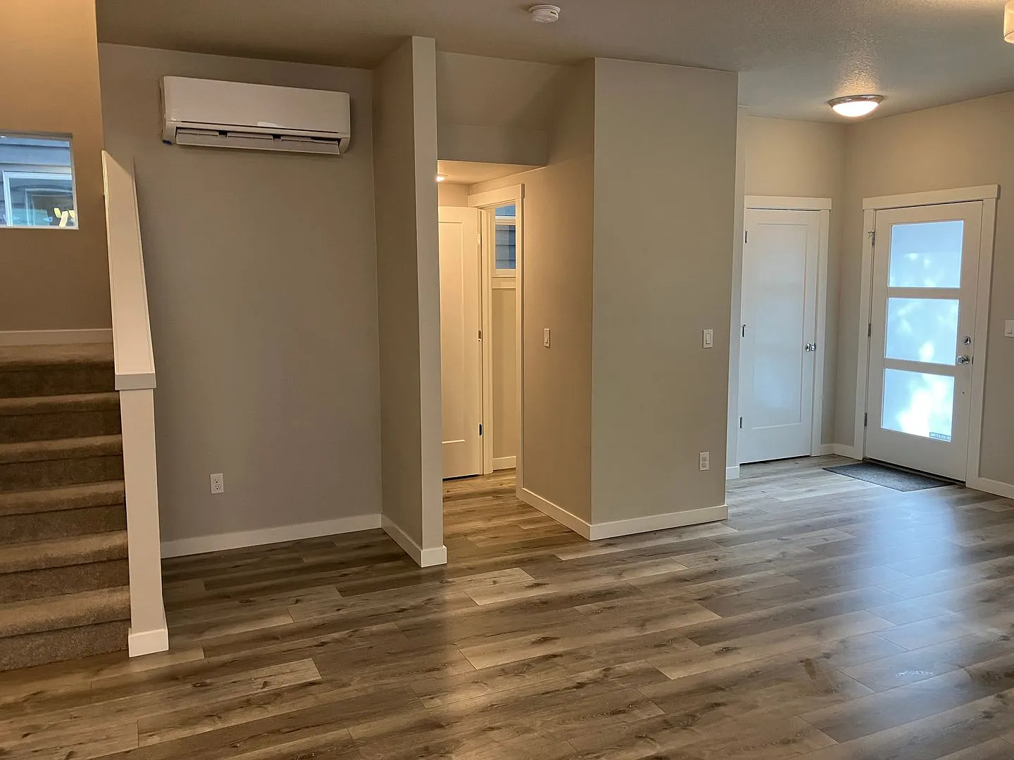 Large Three Bedroom Home in Sustainable South Salem Community — Photo 3
