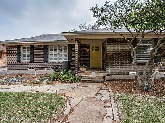 4th image of 9650 Livenshire Dr