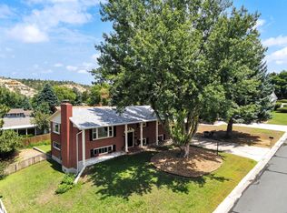 3218 Austin Dr, Colorado Springs, CO 80909