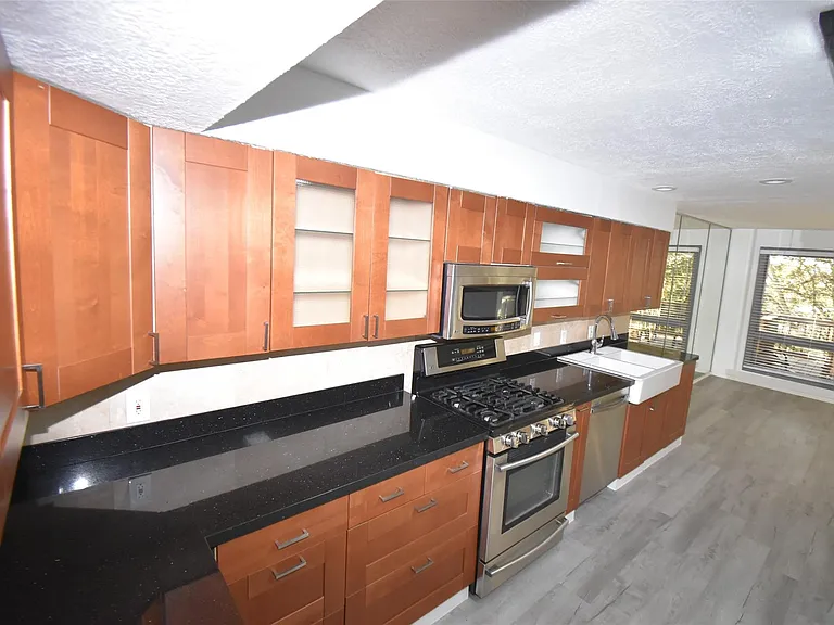 82 Harbor Ln — Photo 9