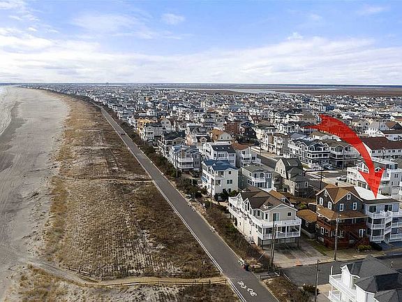 2nd image of 18 48th St #5