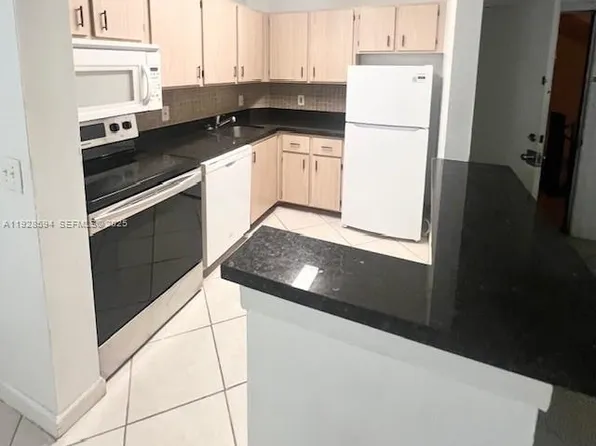 10717 Cleary Blvd, Fort Lauderdale, FL