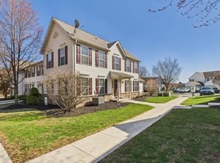 720 E Newport Rd, Lititz, PA 17543