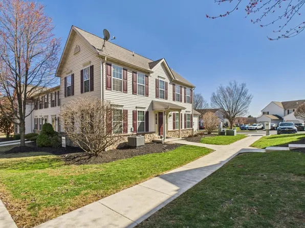 720 E Newport Rd, Lititz, PA 17543