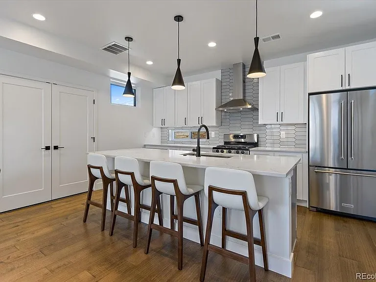 2929 Lawrence St #3 — Photo 4
