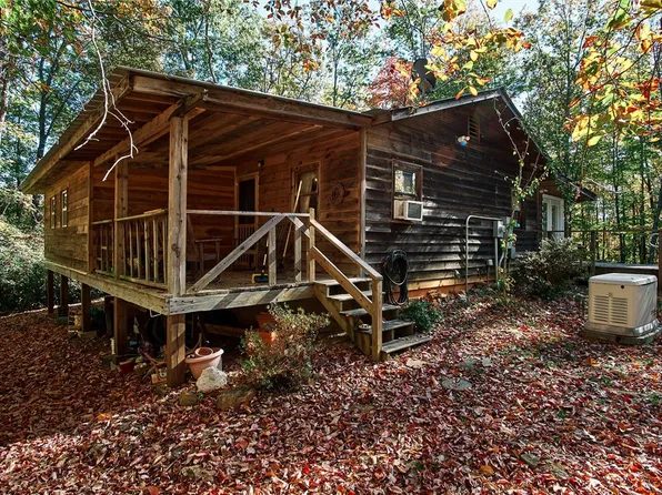 282 Village Creek Rd, Mountain Rest, SC 29664