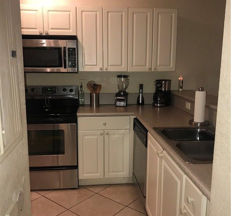 2nd image of 14050 SW 49th St #18