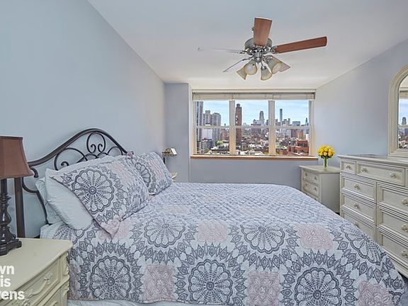5th image of 239 E 79th St APT 11A