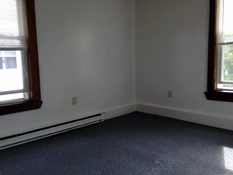 430 School St — Photo 5