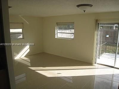3rd image of 3720 NE 16th Ter Unit 0