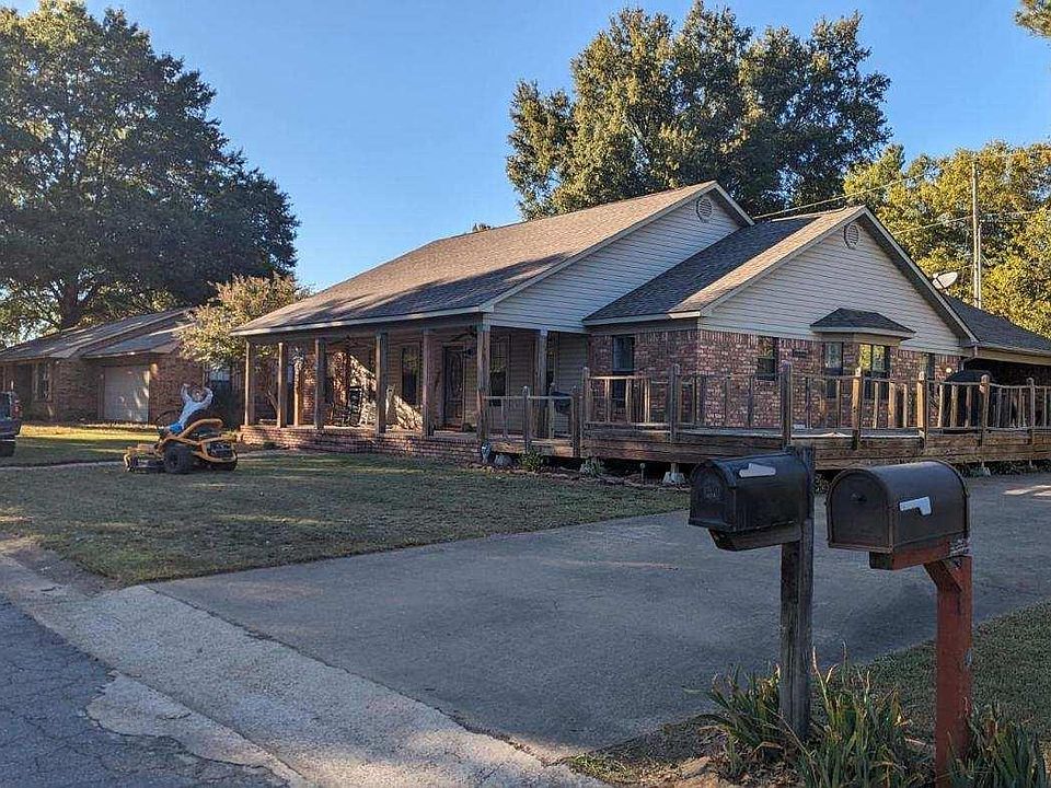 1st image of 500 Brownstone Dr