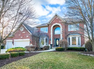 2719 Silver Spur Ct, Naperville, IL 60565