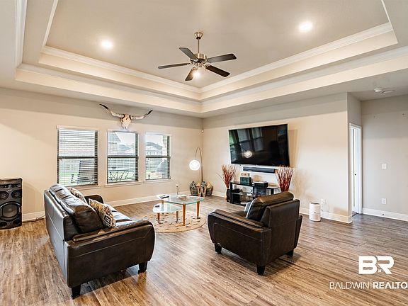 5th image of 2288 Philsdale Ln E