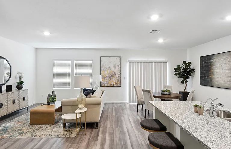 Beacon at Presidential Heights Rental Homes — Photo 6