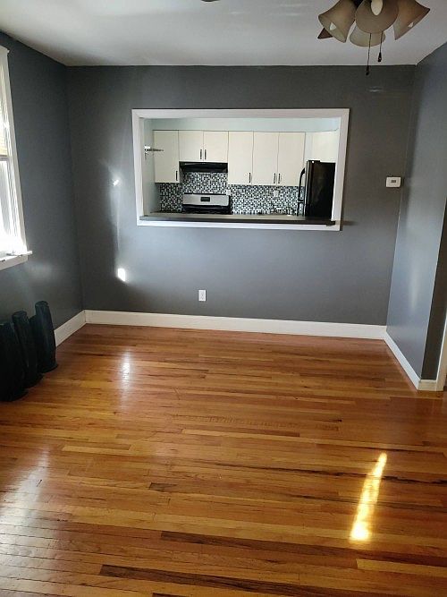 1st image of 1027 E Hunting Park Ave Floor 2