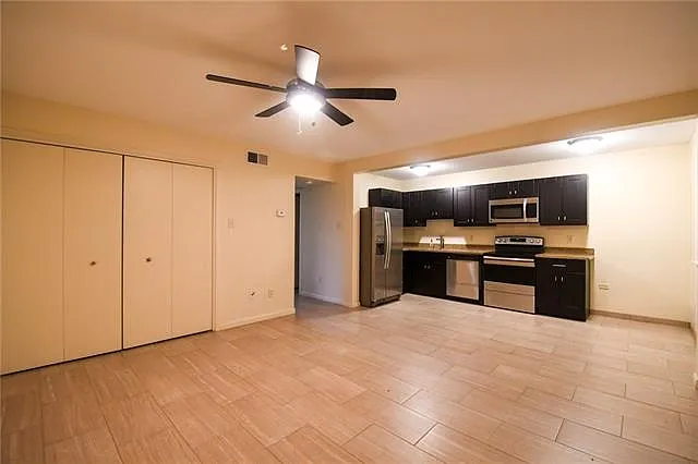 2 bed, 1.0 bath, 825 sqft, $1,200 — Photo 3