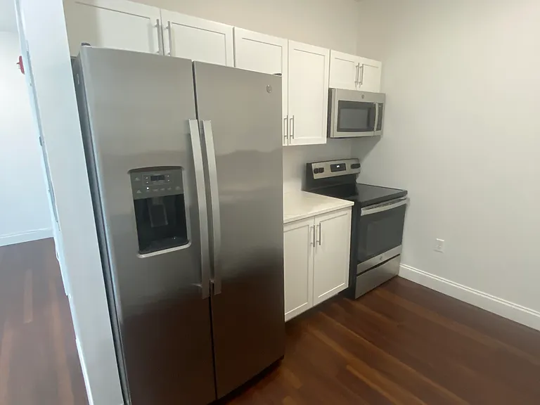 3100 Bergenline Ave #307 — Photo 6
