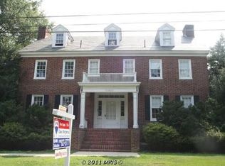 10933 Park Rd, Fairfax, VA 22030