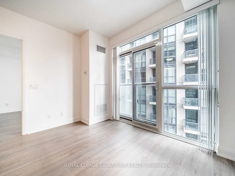 56 Annie Craig Dr #406 — Photo 8