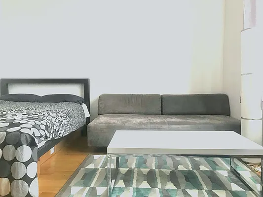 Rented by Modern Spaces | media 8