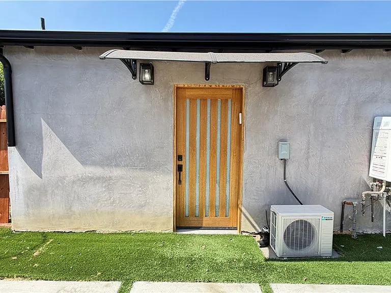 7257 Wilbur Ave #ADU — Photo 4