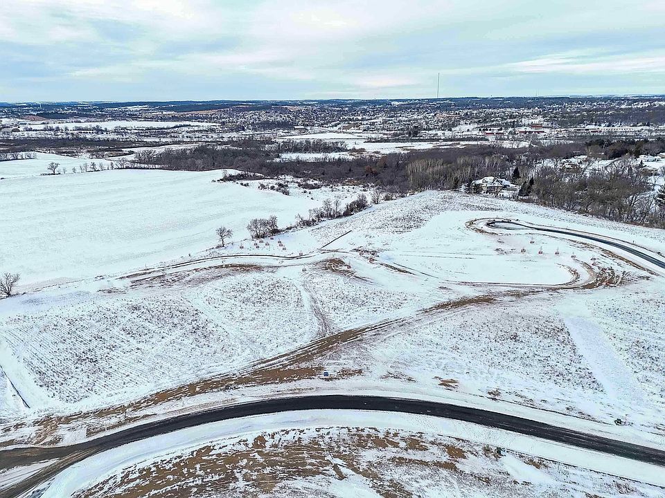 1st image of 6 Frostwood Valley