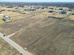 10411 Windsor Dr, Lees Summit, MO 64086
