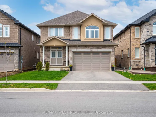 67 Robertson Rd, Hamilton, ON L9K 0H7