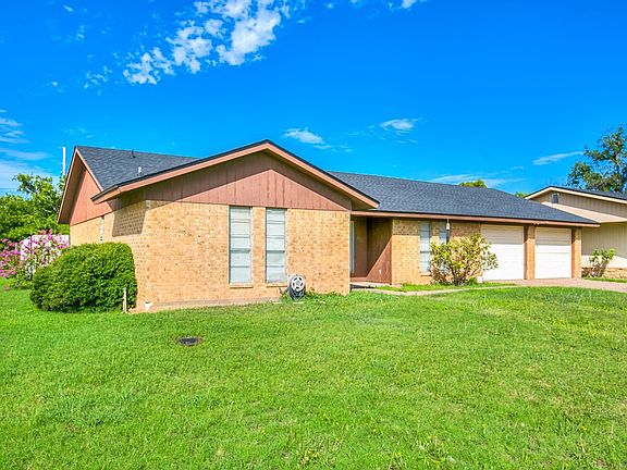 3rd image of 401 N 3rd St