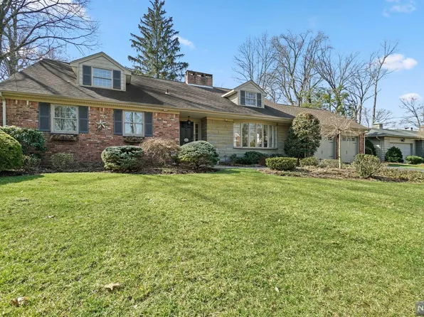 895 Lotus Ave, Oradell, NJ 07649