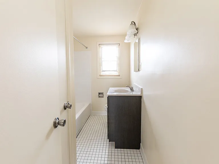 Foxridge Townhomes — Photo 9